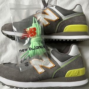 New Balance 574 Classic Sneakers - NEW - Women's size 7